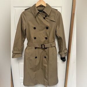 Back number trench coat